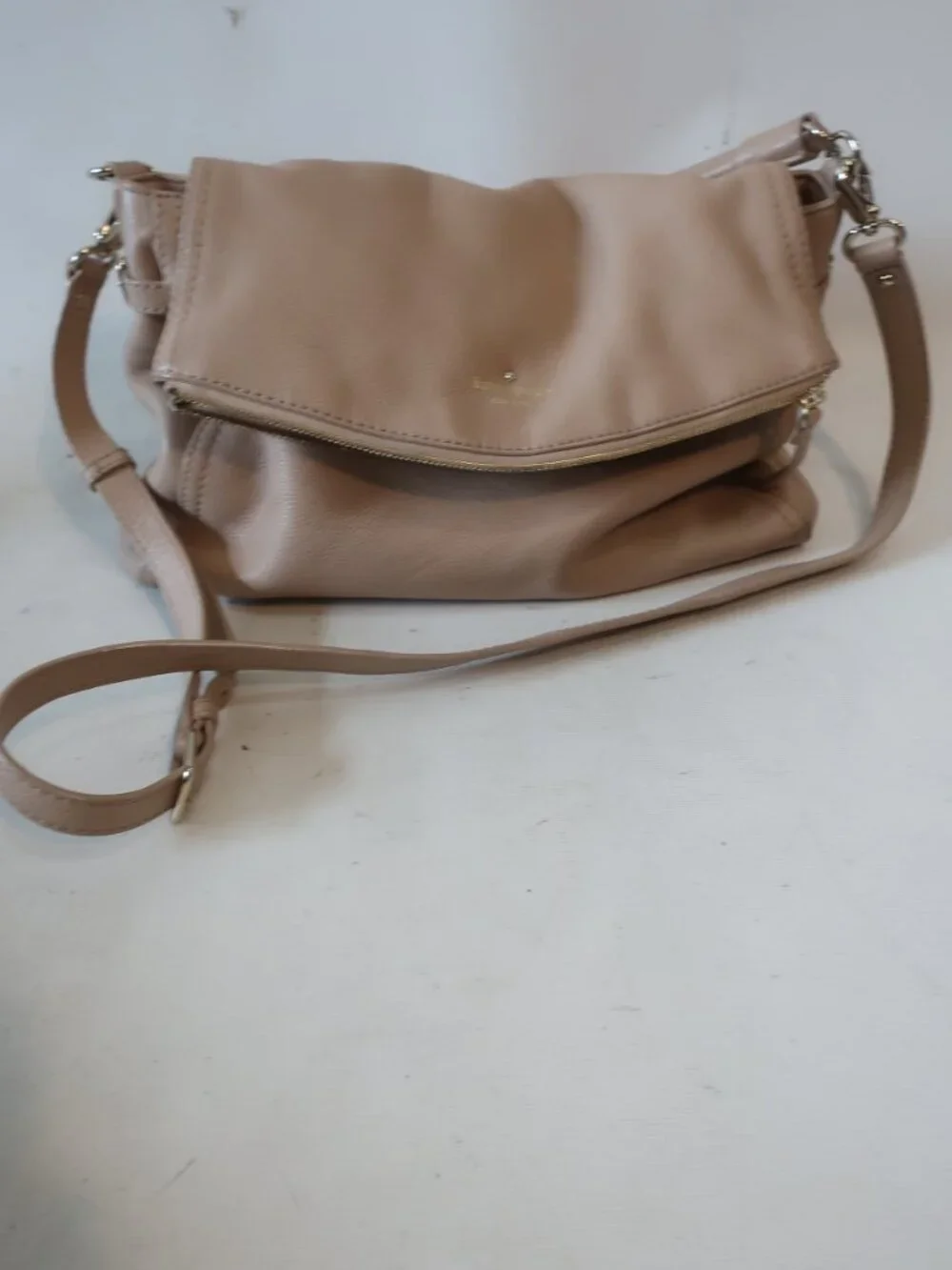 Women Kate Spade Beige Leather Crossbody Bag